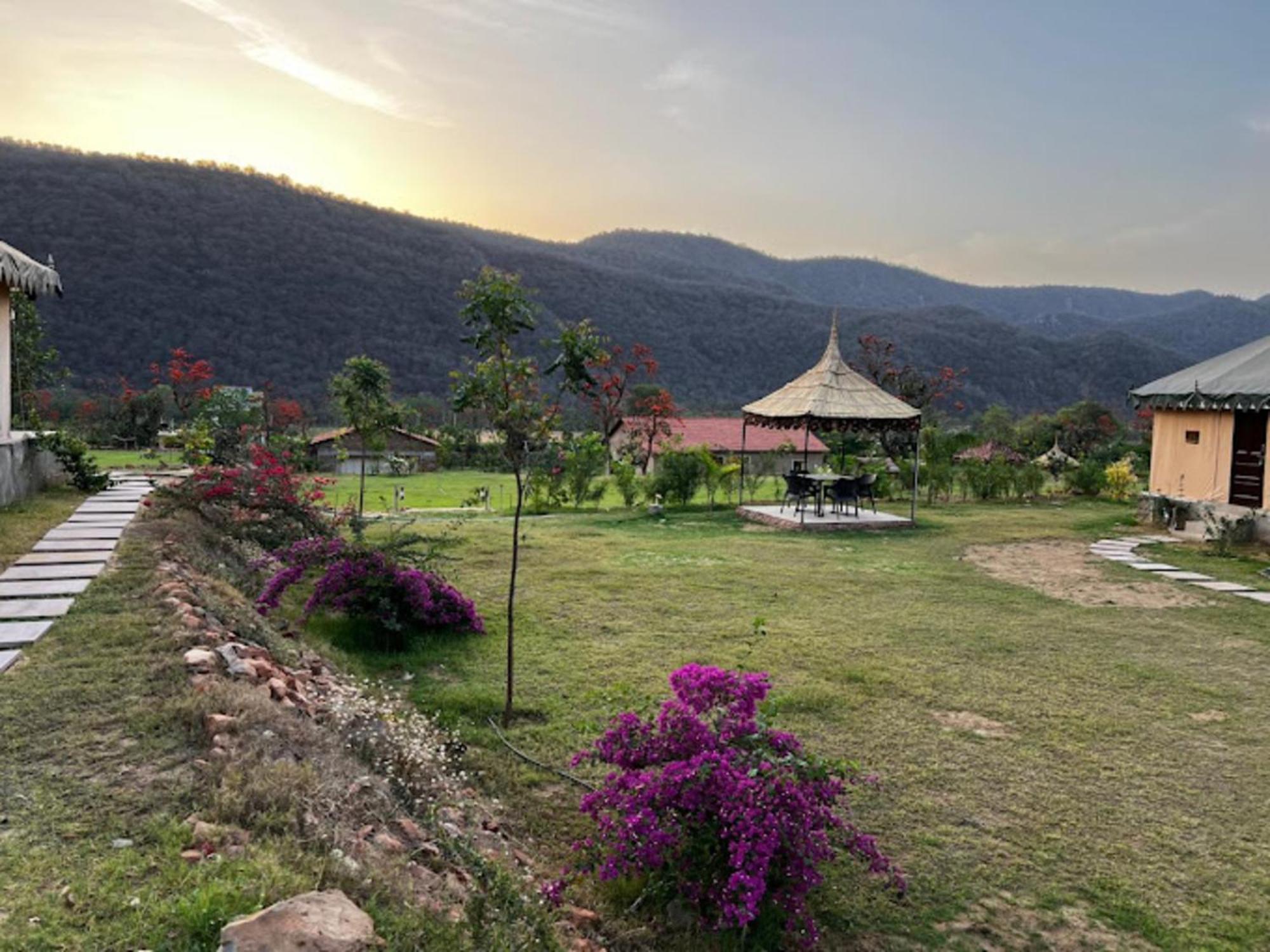 Chokhiwadi Forest Retreat Dagota Exterior photo