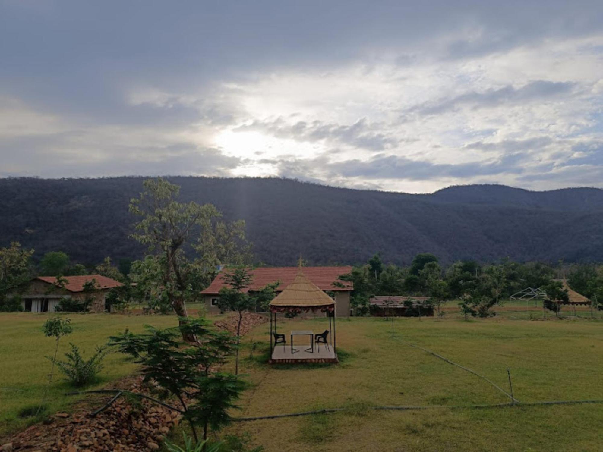 Chokhiwadi Forest Retreat Dagota Exterior photo